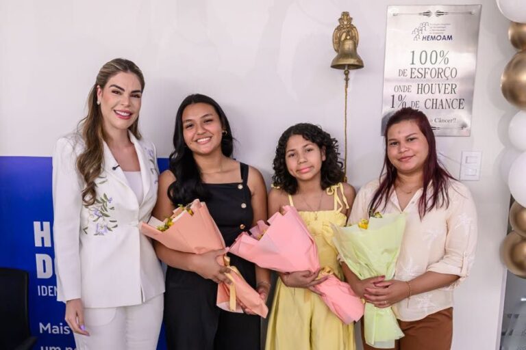 Com a presença da primeira-dama Thaisa Cidade, pacientes celebram vitória contra a leucemia no Hospital do Sangue