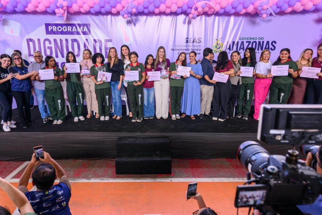 Primeira-dama Thaisa Cidade participa de ação de dignidade menstrual e cidadania para estudantes da rede estadual