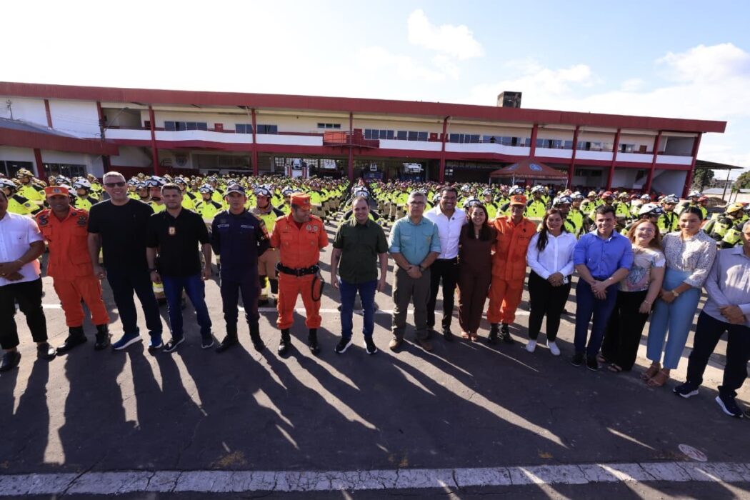Governador Roberto Cidade reforça estrutura do Corpo de Bombeiros e lança operação Amazonas + Verde