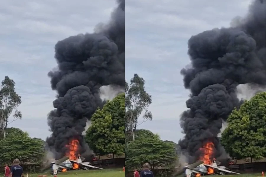 URGENTE: avião cai em campo de futebol e deixa dois mortos em Marília