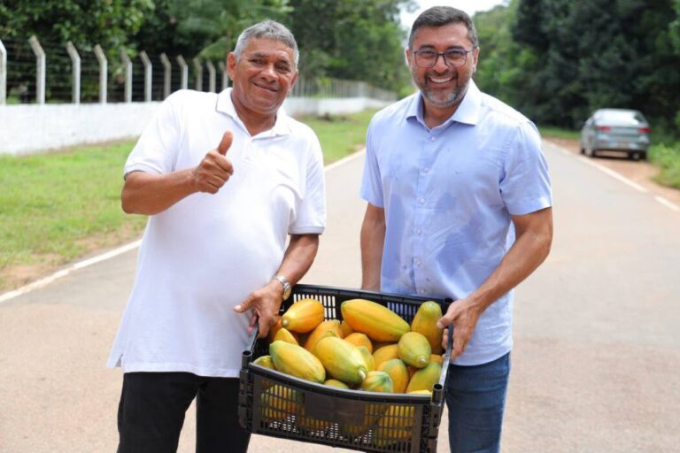 Produção cresce e renda de famílias aumenta após pavimentação de ramais realizada por Wilson Lima