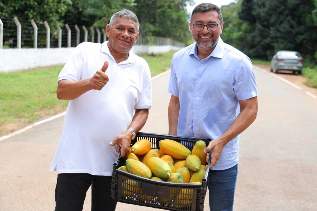 Produção cresce e renda de famílias aumenta após pavimentação de ramais realizada por Wilson Lima