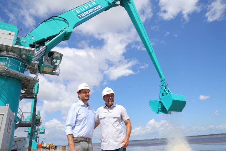 Wilson Lima visita novo porto privado de Itacoatiara e ressalta potencial logístico do Amazonas