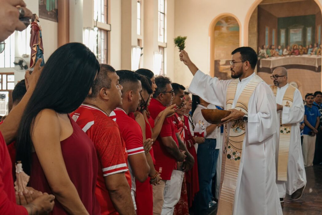 Boi Garantido celebra Missa em Ação de Graças pelo 59° Festival Folclórico de Parintins