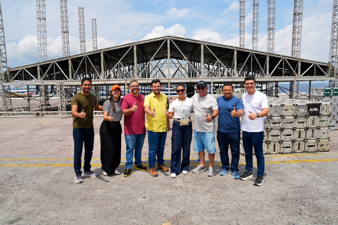 Prefeito Renato Junior vistoria montagem de palco do ‘#SouManaus Passo a Paço 2026’