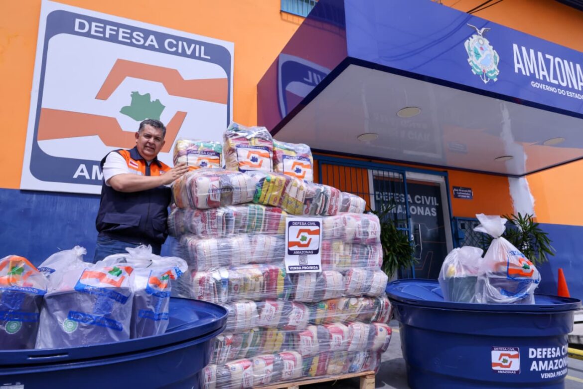 Governo do Amazonas envia mais de 13 toneladas de alimentos a Anamã e Rio Preto da Eva